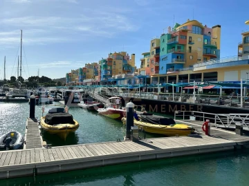 Moradia T4 para Venda em Albufeira e Olhos de Água