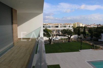 Apartamento T3 para Venda em Albufeira e Olhos de Água