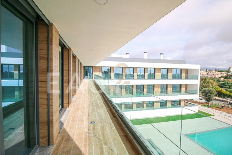 Apartamento T3 para Venda em Albufeira e Olhos de Água Foto 10