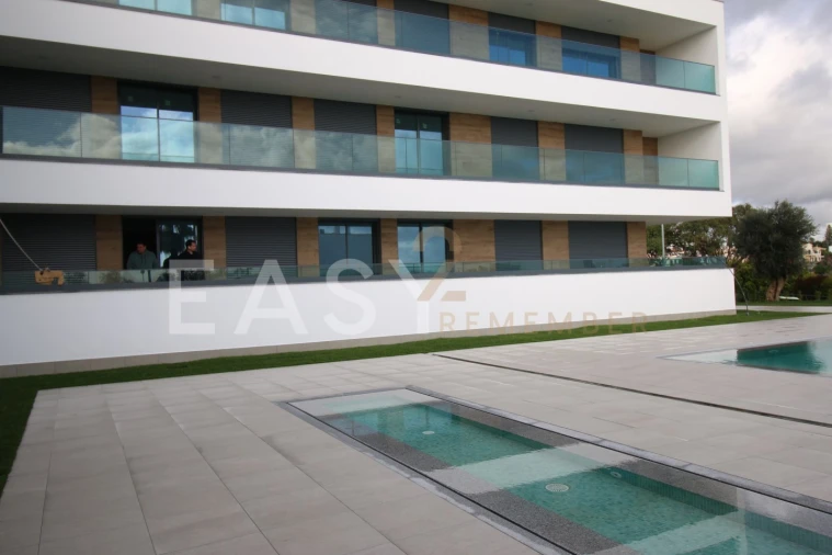 Apartamento T3 para Venda em Albufeira e Olhos de Água Foto 25