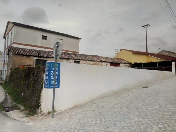 Moradia T1 para Venda em Marrazes e Barosa