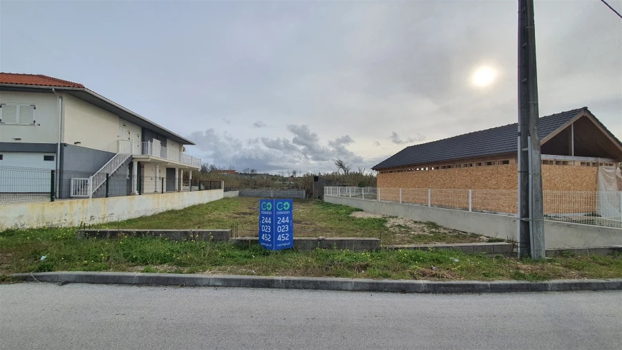 Terreno para Venda em Coimbrão Foto 7