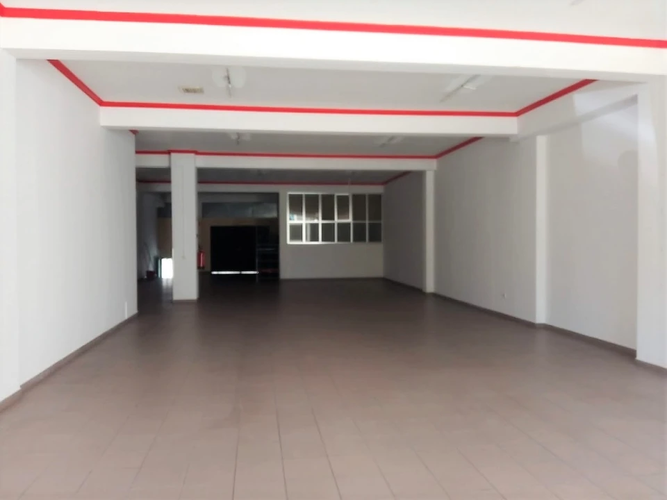 Loja para Venda em Marrazes e Barosa Foto 1