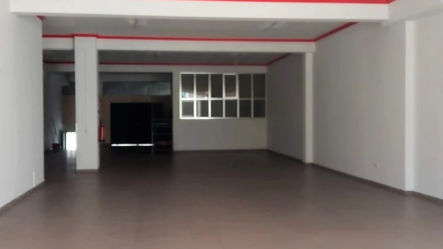 Loja para Venda em Marrazes e Barosa