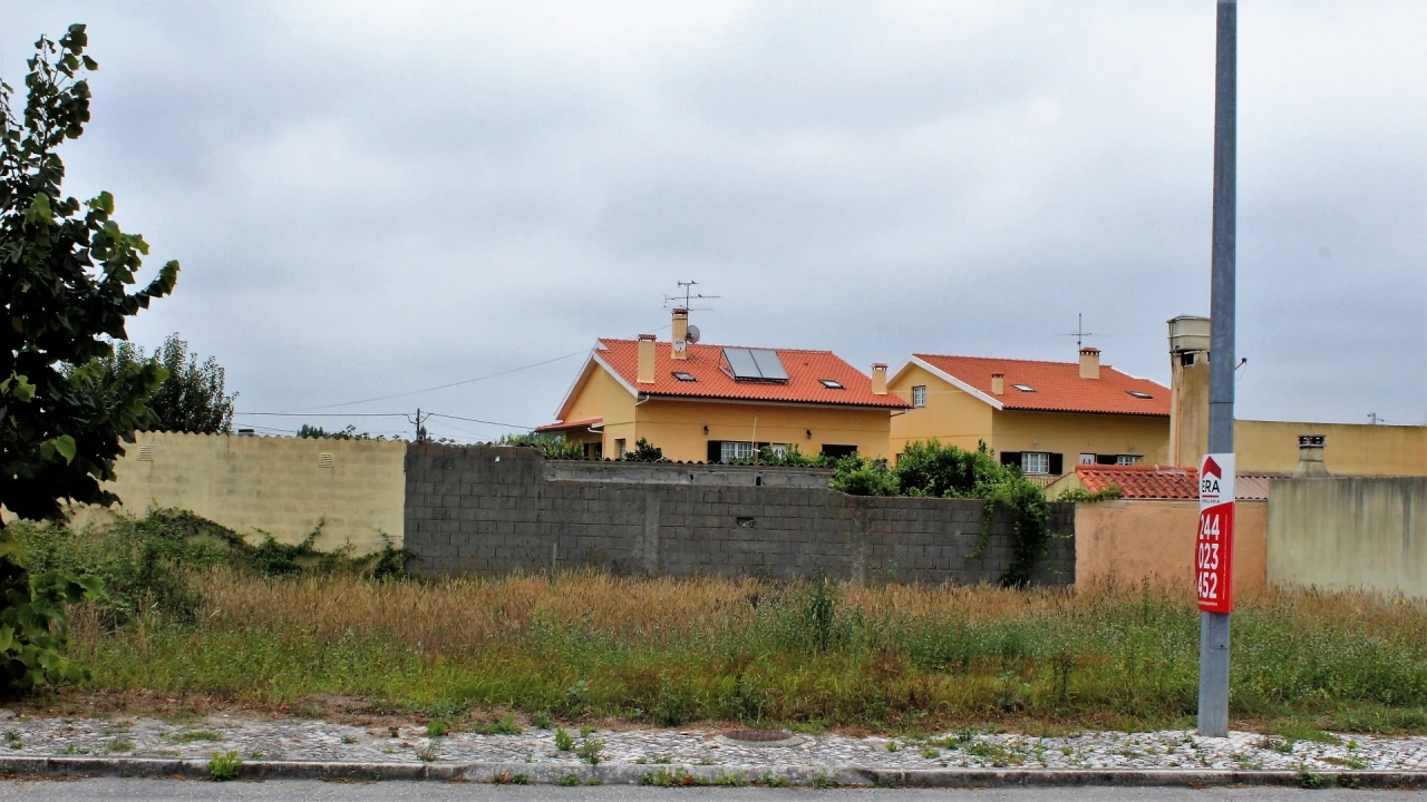 Terreno para Venda em Marinha Grande Foto 2