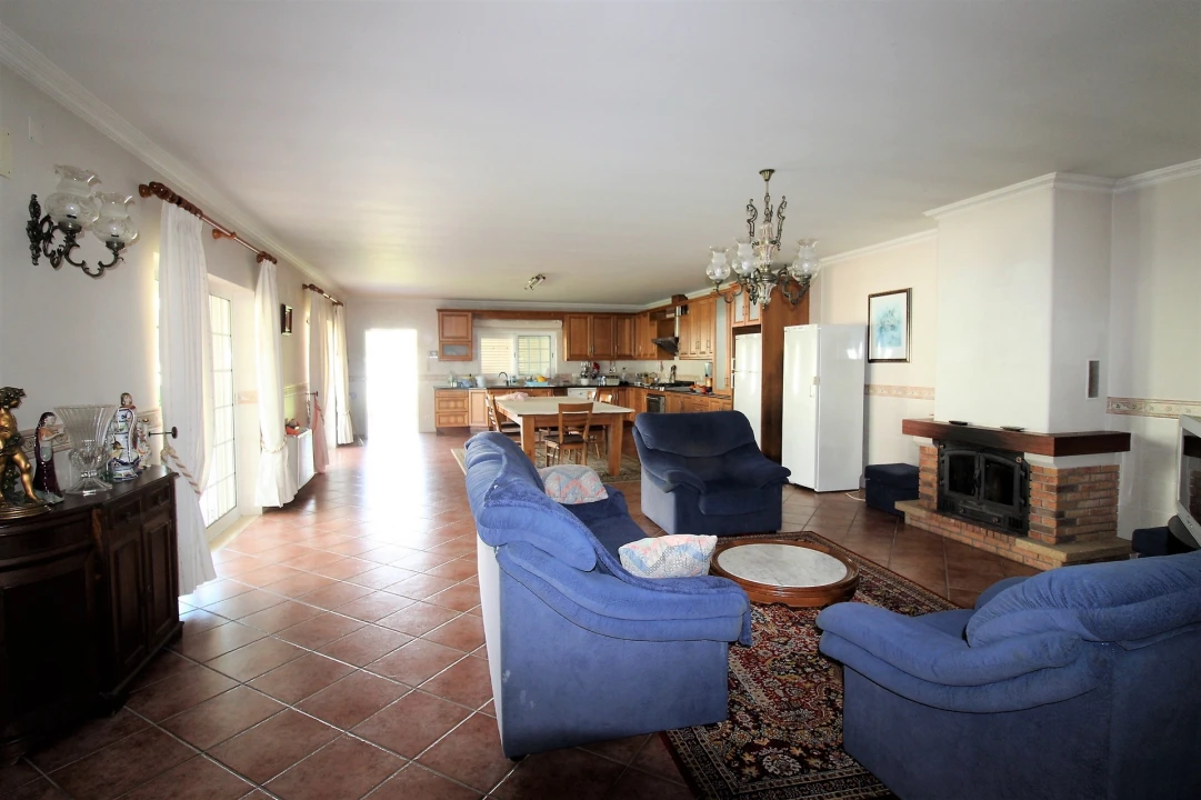 Moradia T4 para Venda em Regueira de Pontes Foto 9