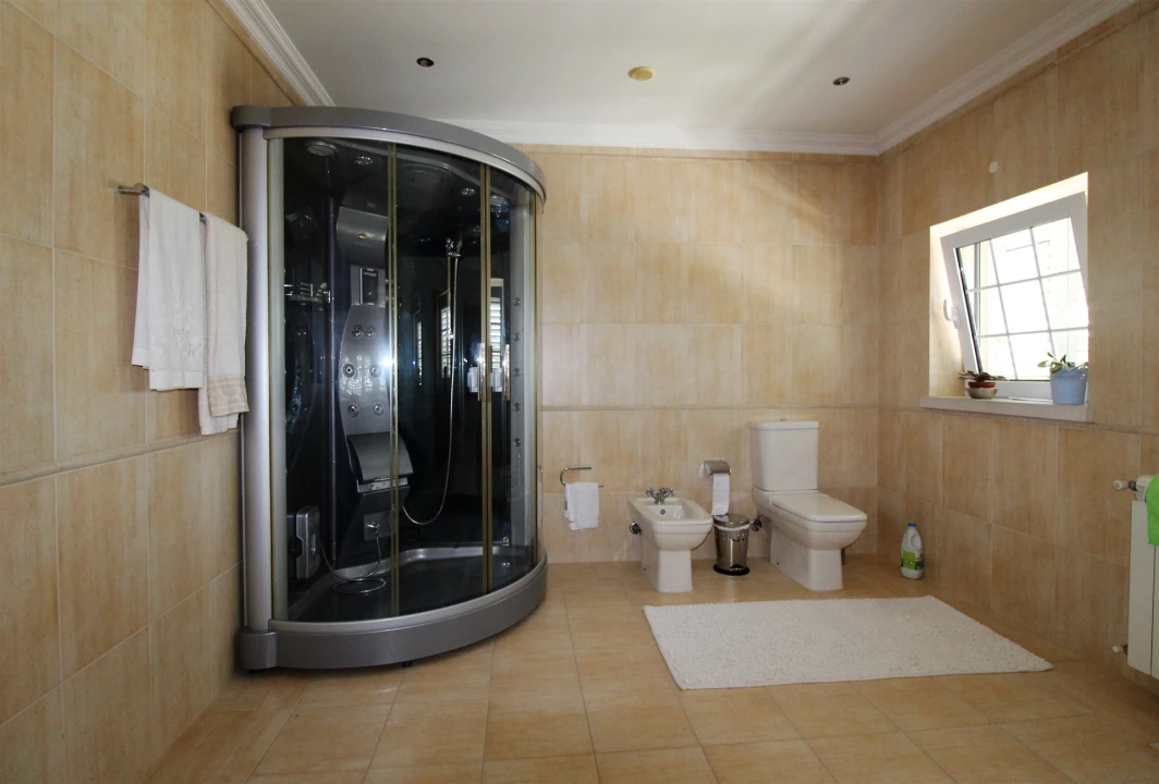 Moradia T4 para Venda em Regueira de Pontes Foto 22