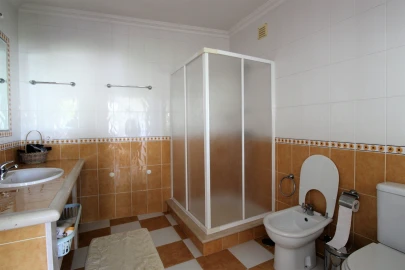 Moradia T4 para Venda em Regueira de Pontes