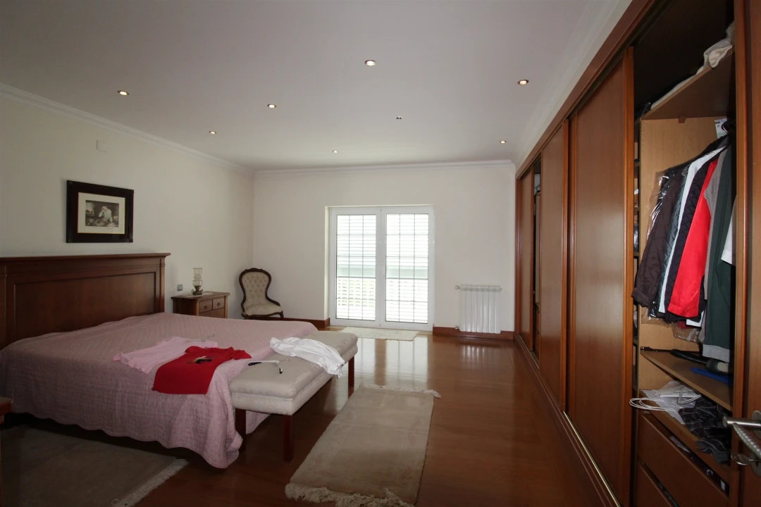 Moradia T4 para Venda em Regueira de Pontes Foto 46