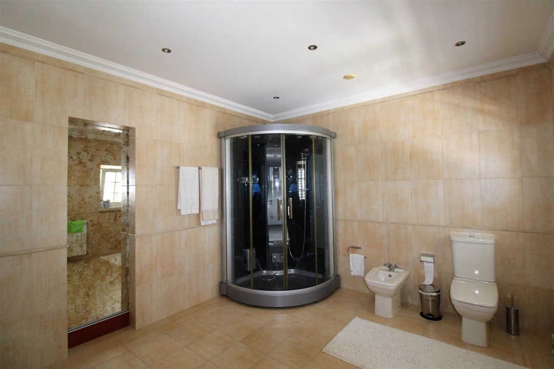 Moradia T4 para Venda em Regueira de Pontes Foto 16