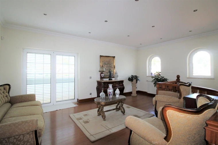 Moradia T4 para Venda em Regueira de Pontes Foto 5