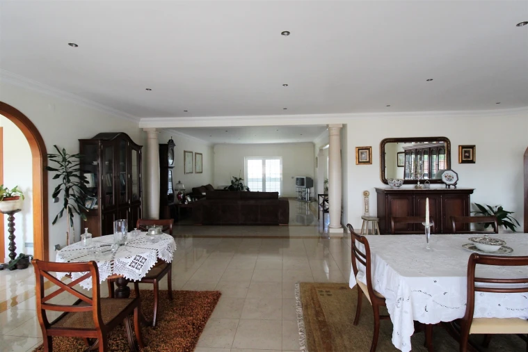 Moradia T4 para Venda em Regueira de Pontes Foto 4