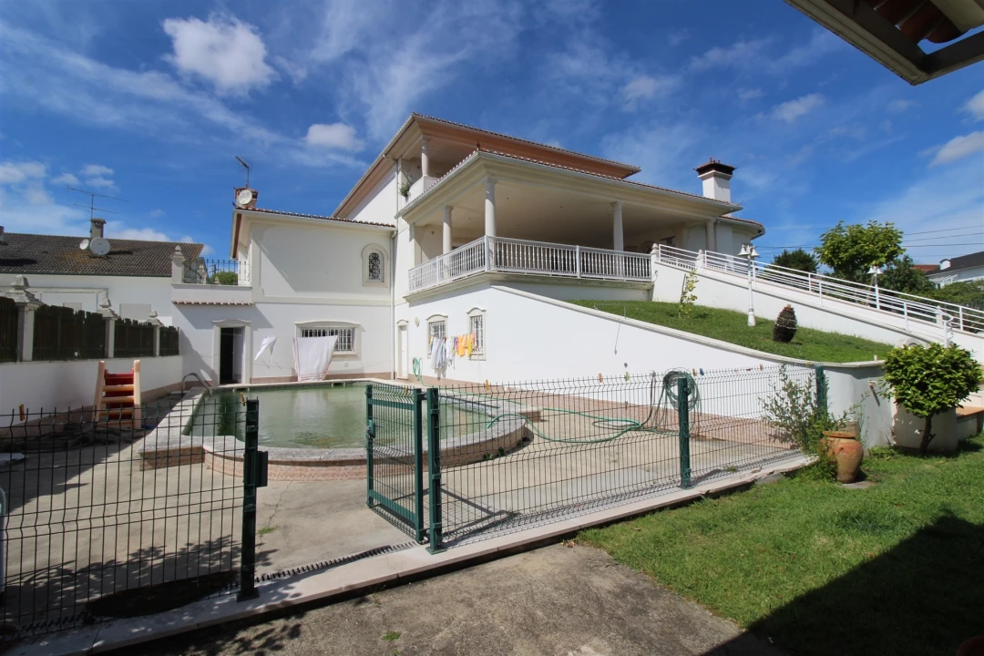 Moradia T4 para Venda em Regueira de Pontes Foto 26