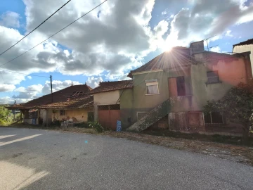 Moradia T3 para Venda em Santiago e São Simão de Litém e Albergaria dos Doze