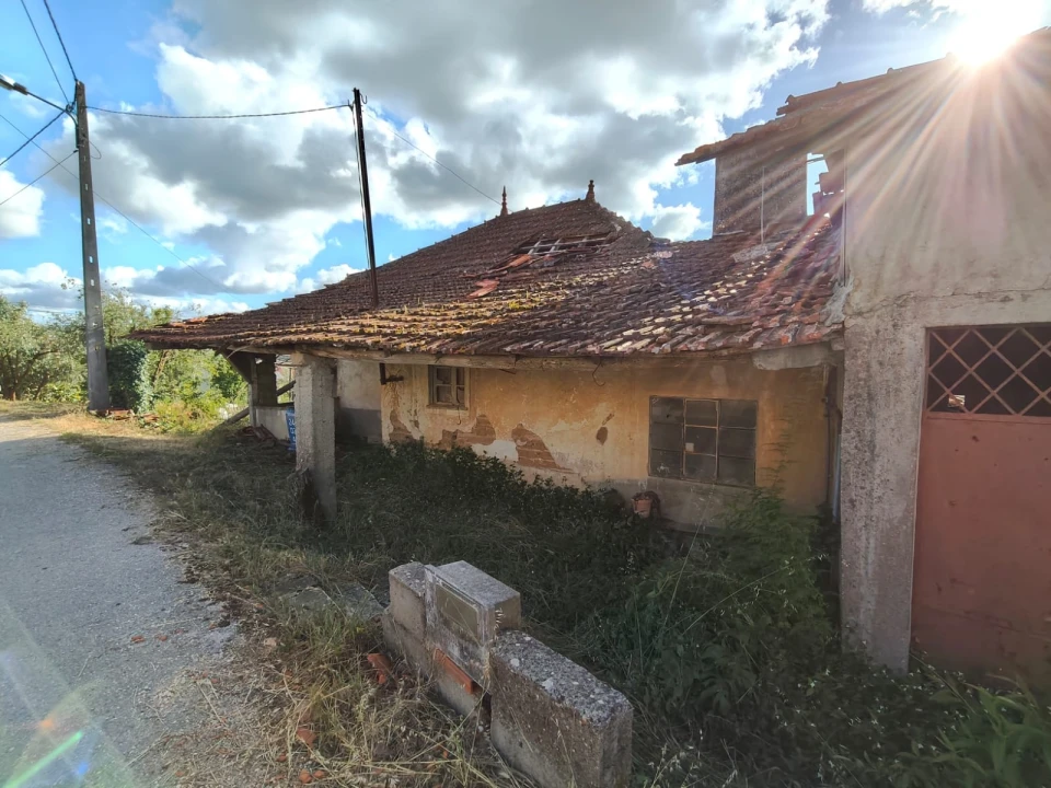Moradia T3 para Venda em Santiago e São Simão de Litém e Albergaria dos Doze Foto 25