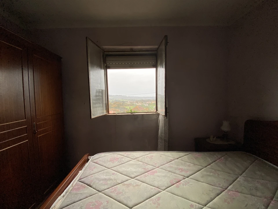 Moradia T0 para Venda em Santiago e São Simão de Litém e Albergaria dos Doze Foto 9