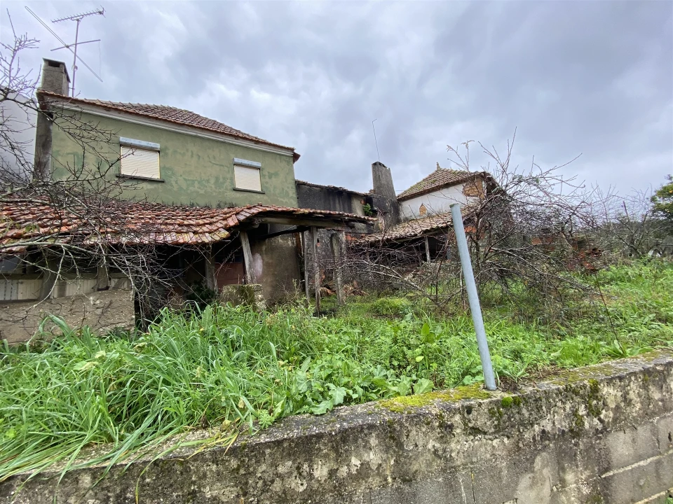Moradia T0 para Venda em Santiago e São Simão de Litém e Albergaria dos Doze Foto 18