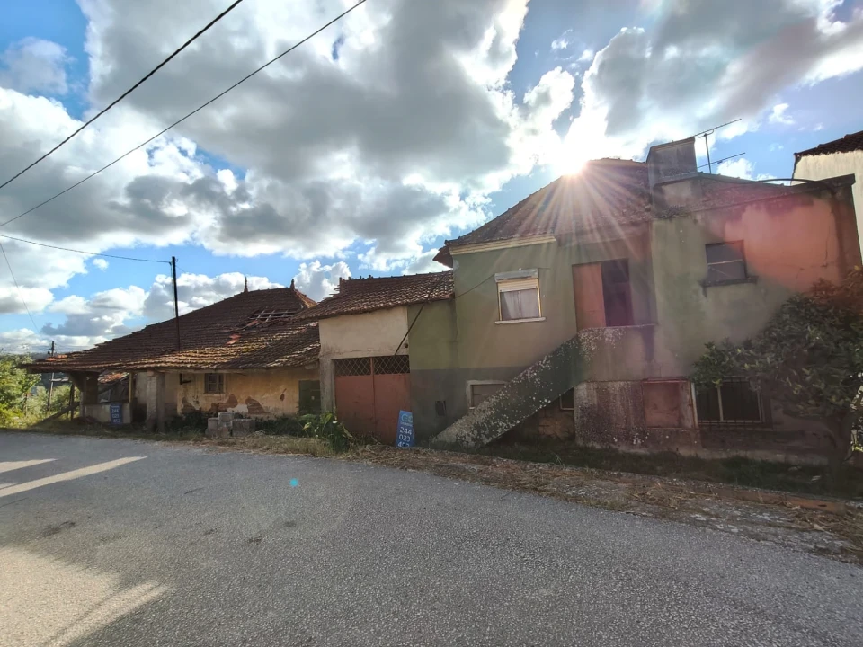 Moradia T3 para Venda em Santiago e São Simão de Litém e Albergaria dos Doze Foto 23