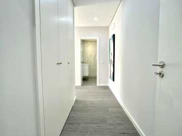 Apartamento T3 para Venda em Quelfes
