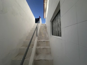 Moradia T4 para Venda em Olhão