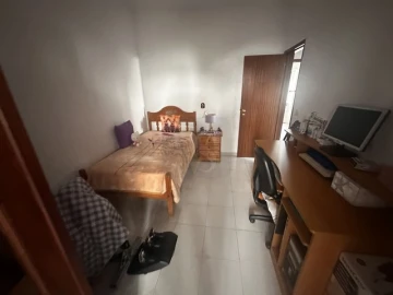 Moradia T4 para Venda em Olhão