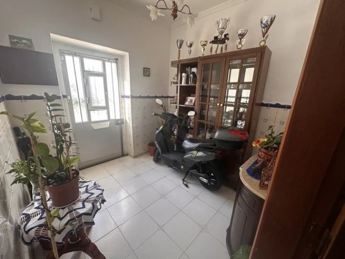 Moradia T4 para Venda em Olhão Foto 3