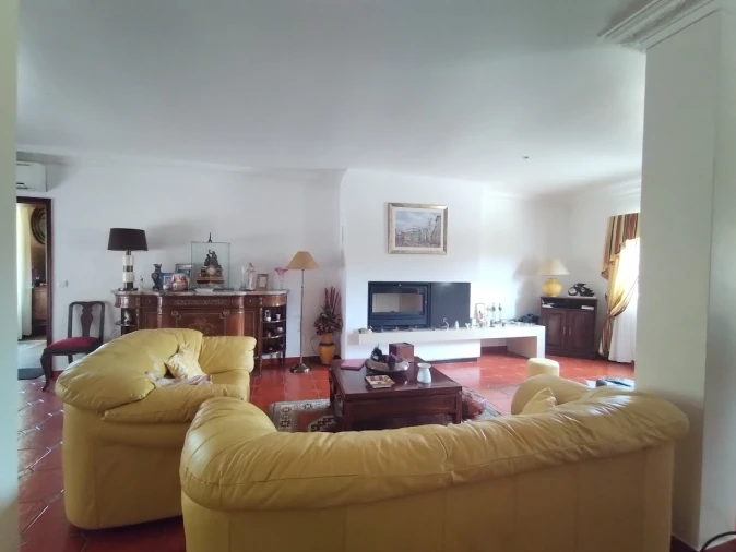 Moradia T4 para Venda em Matas e Cercal Foto 9