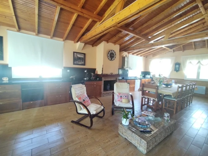 Moradia T4 para Venda em Matas e Cercal Foto 3