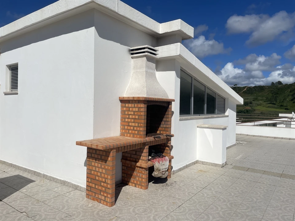 Apartamento T3 para Venda em Nazare Foto 25
