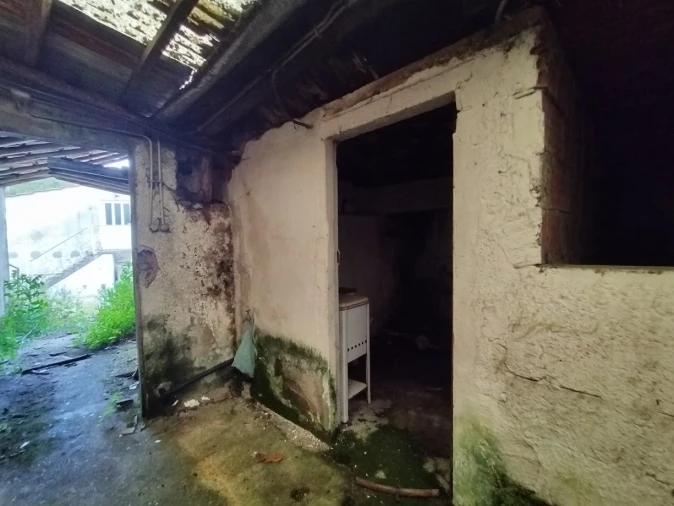 Moradia T4 para Venda em Gondemaria e Olival Foto 6