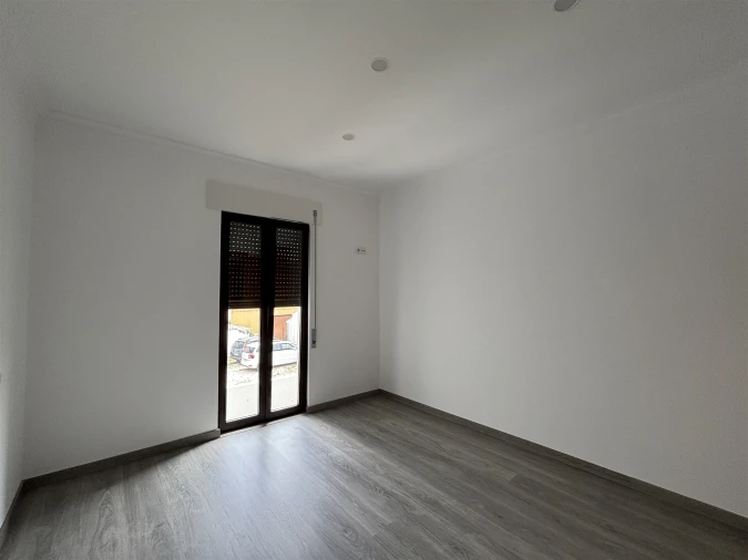 Prédio para Venda em Vieira de Leiria Foto 23