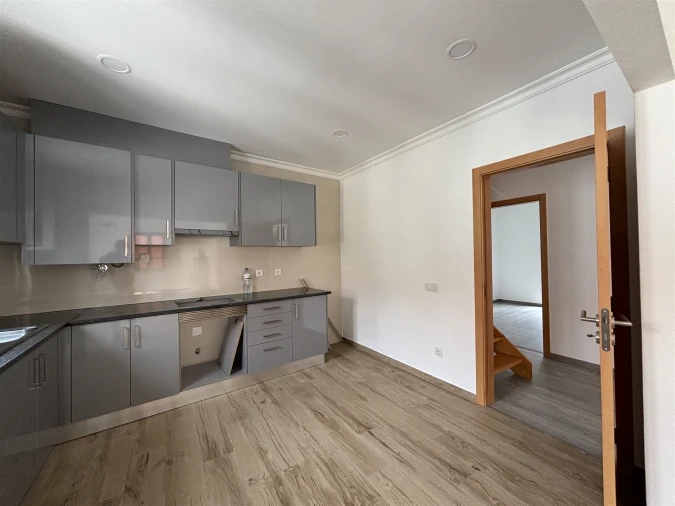 Prédio para Venda em Vieira de Leiria Foto 19