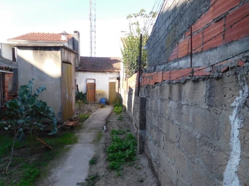 Moradia T2 para Venda em Marrazes e Barosa