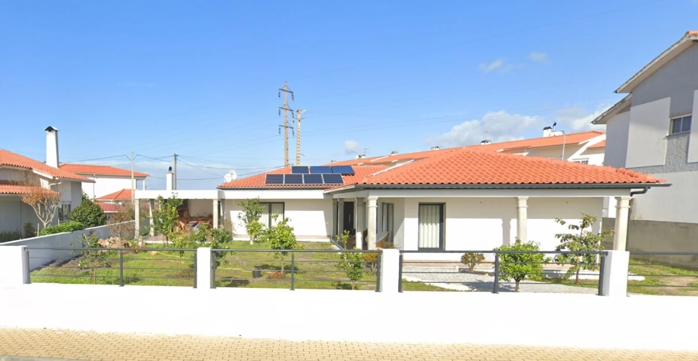 Moradia T2 para Venda em Vieira de Leiria Foto 29