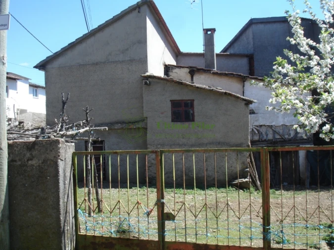 Moradia T2 para Venda em Sé, Santa Maria e Meixedo Foto 2