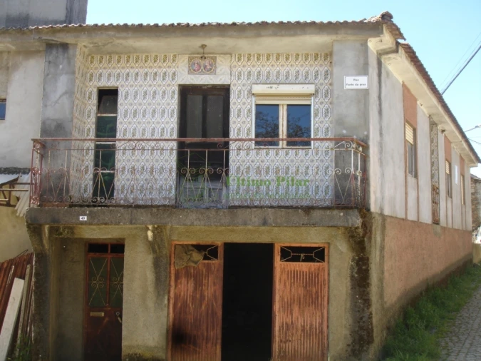 Moradia T2 para Venda em Sé, Santa Maria e Meixedo Foto 4