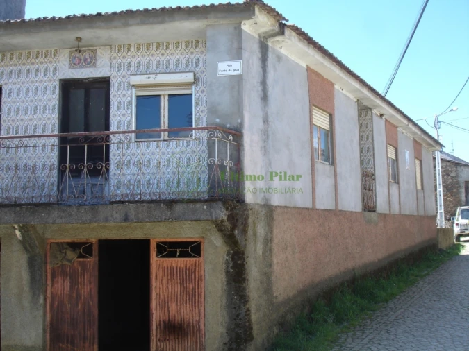 Moradia T2 para Venda em Sé, Santa Maria e Meixedo Foto 3