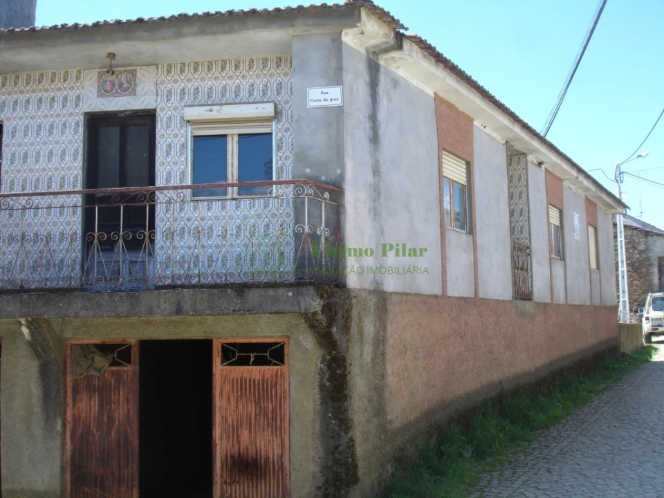 Moradia T2 para Venda em Sé, Santa Maria e Meixedo Foto 3