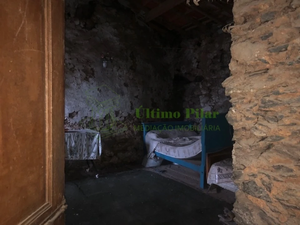 Moradia T2 para Venda em São Pedro de Serracenos Foto 2