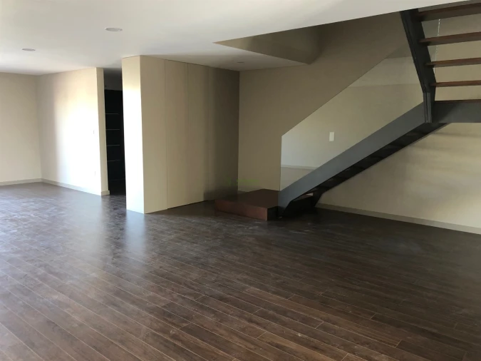 Moradia T4 para Venda em Samil Foto 1