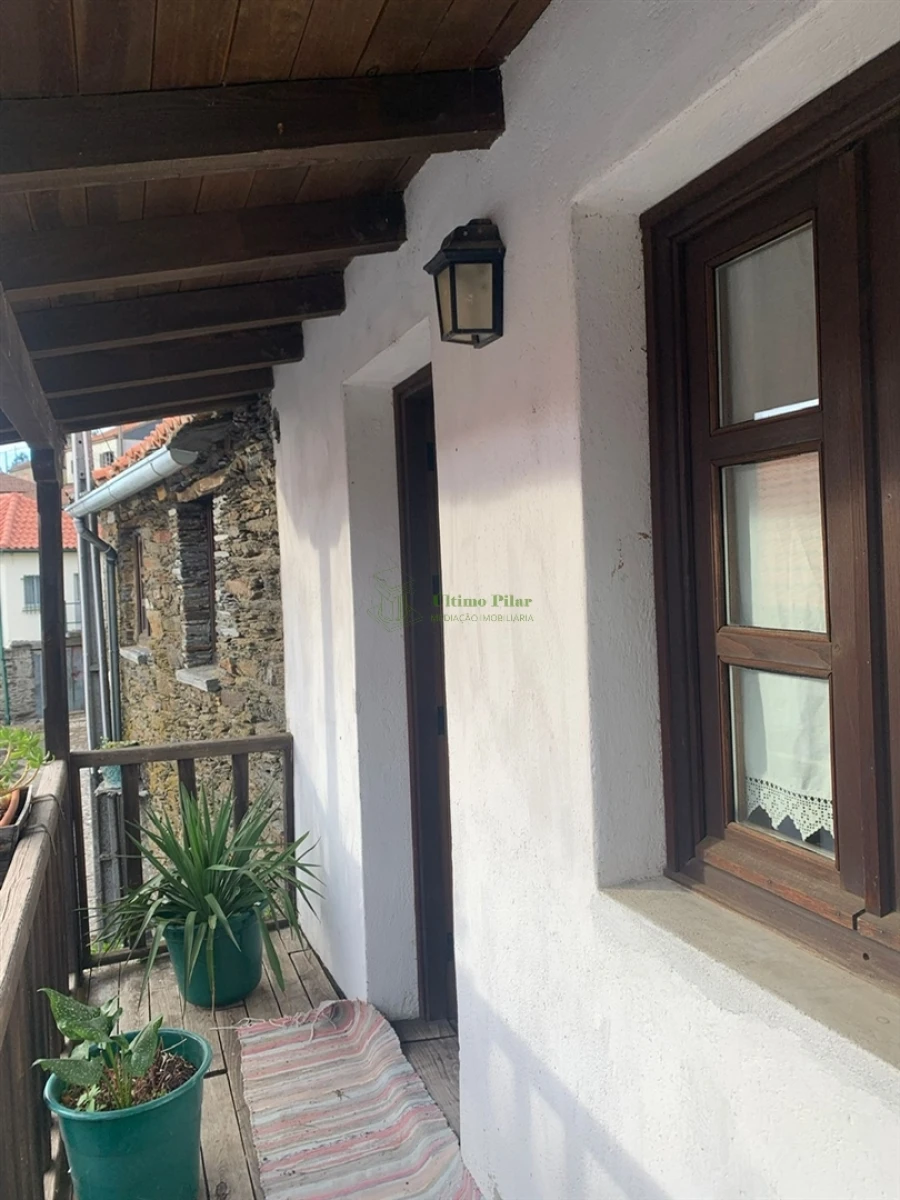 Moradia T2 para Venda em Moimenta e Montouto Foto 11