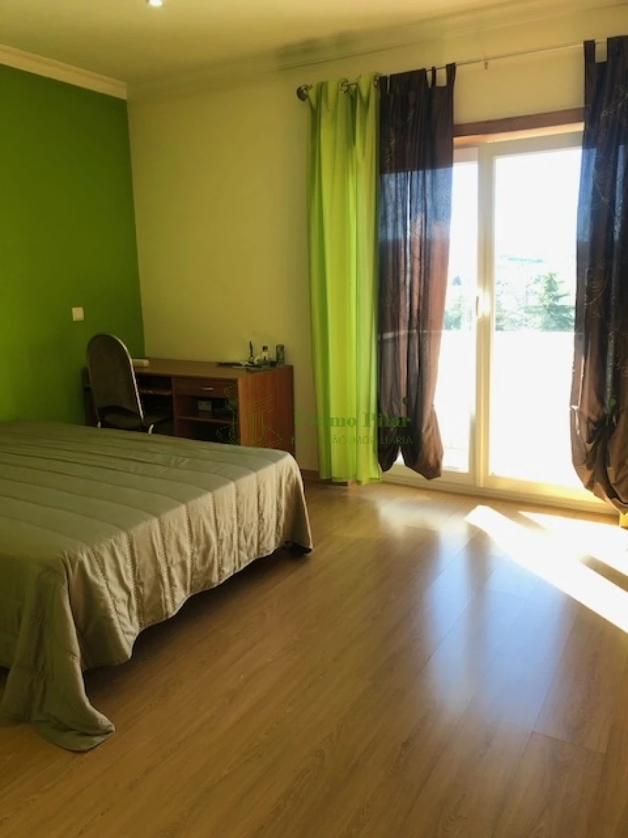 Moradia T5 para Venda em Sé, Santa Maria e Meixedo Foto 7