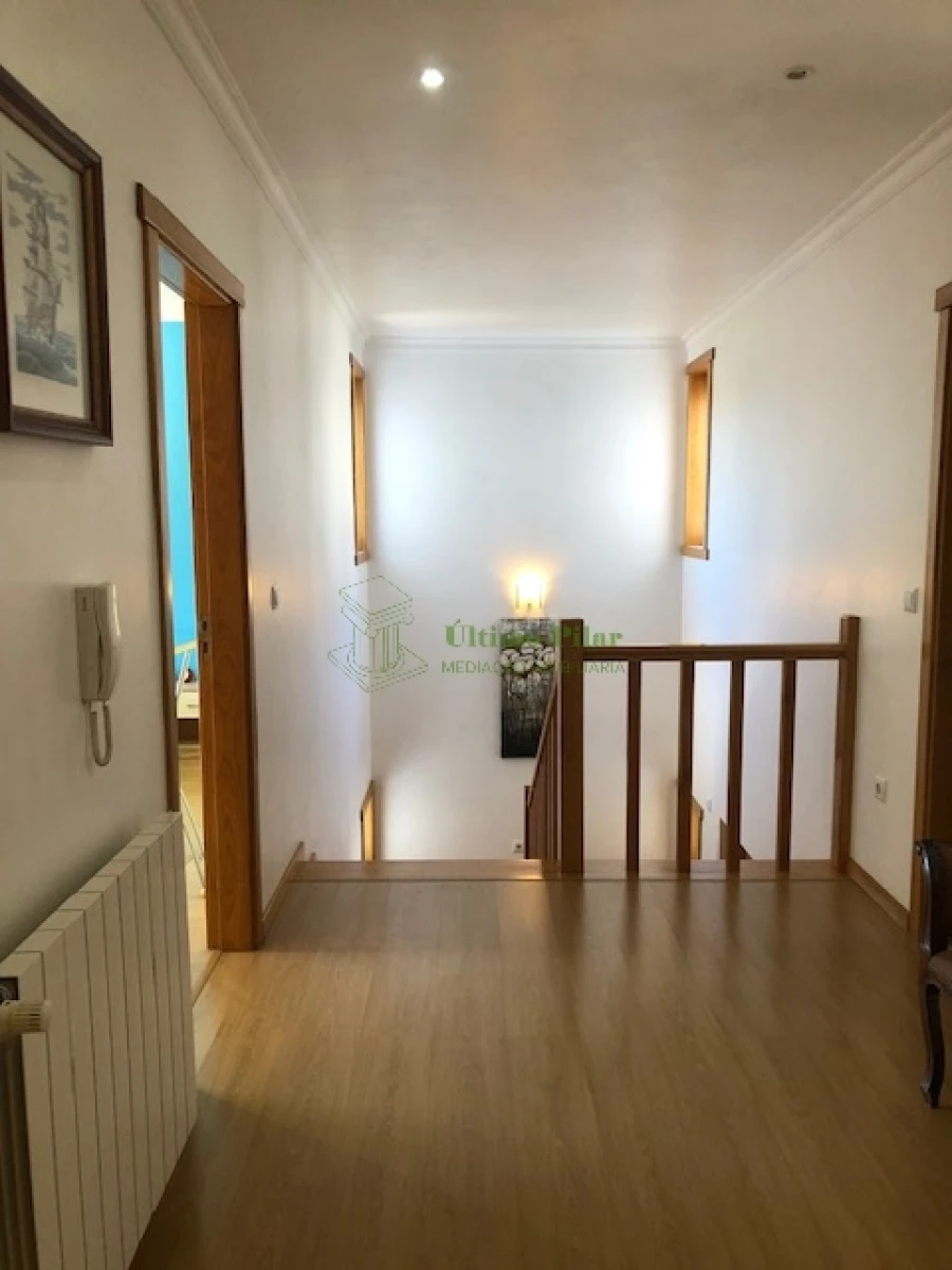 Moradia T5 para Venda em Sé, Santa Maria e Meixedo Foto 10