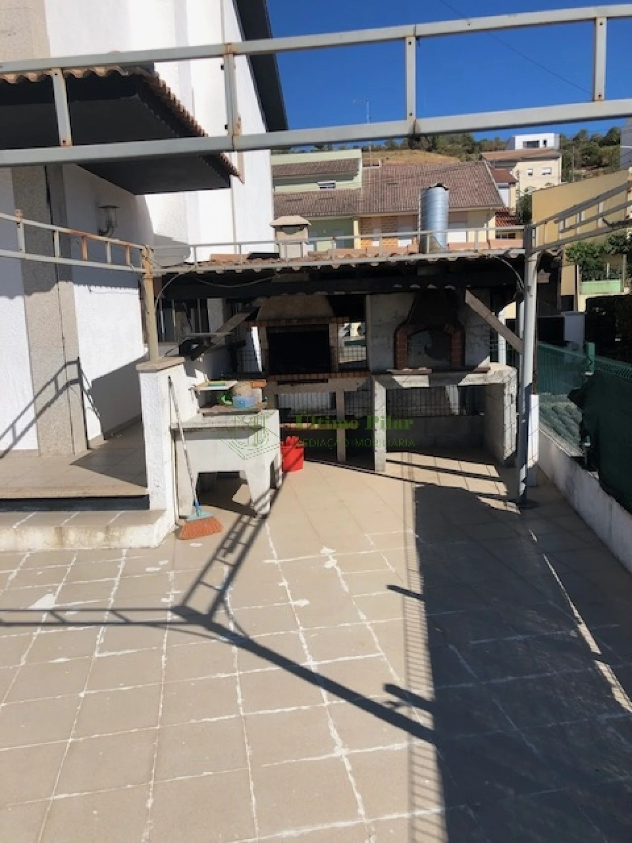 Moradia T5 para Venda em Sé, Santa Maria e Meixedo Foto 4