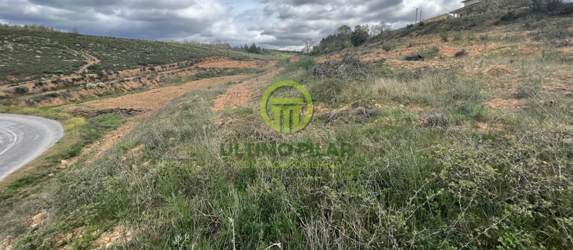 Moradia T3 para Venda em Pinelo Foto 7