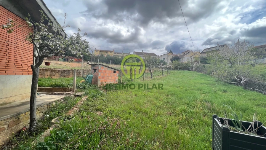 Moradia T3 para Venda em Pinelo Foto 6