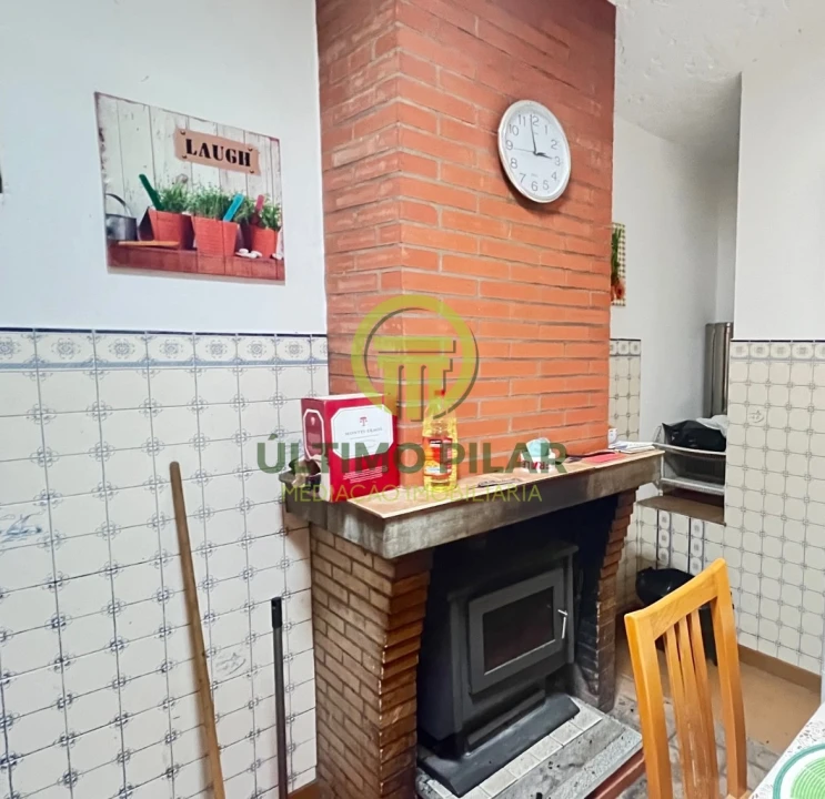 Moradia T3 para Venda em Pinelo Foto 9