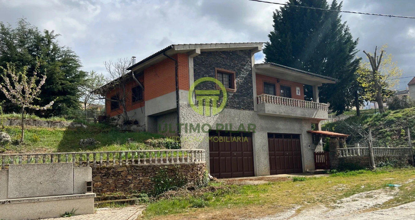 Moradia T3 para Venda em Pinelo Foto 3