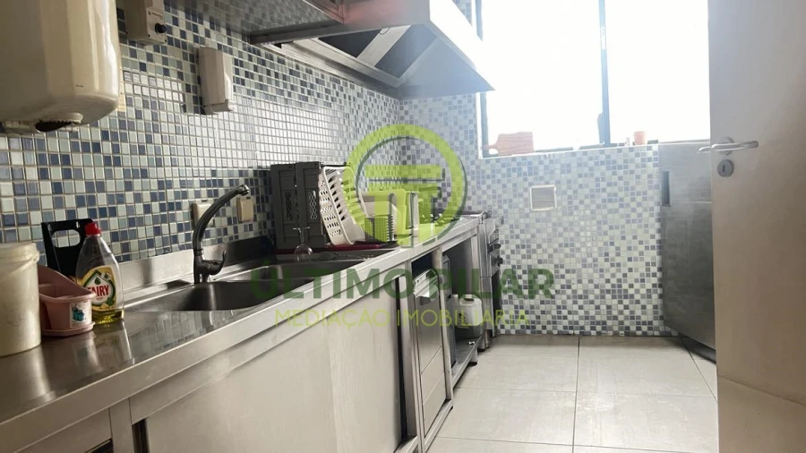 Negócio para Venda em Sé, Santa Maria e Meixedo Foto 6