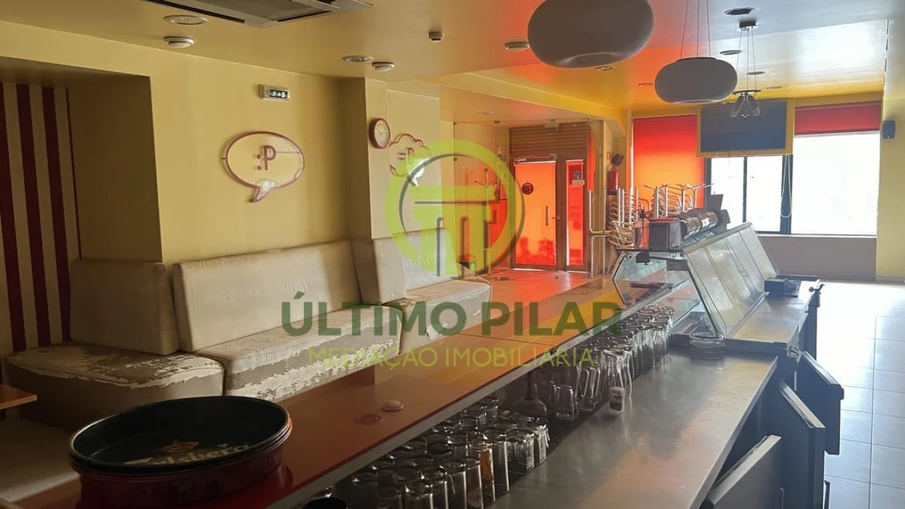 Negócio para Venda em Sé, Santa Maria e Meixedo Foto 1